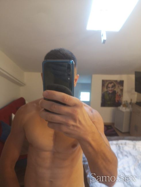 Жиголо с класа -  снимка 1