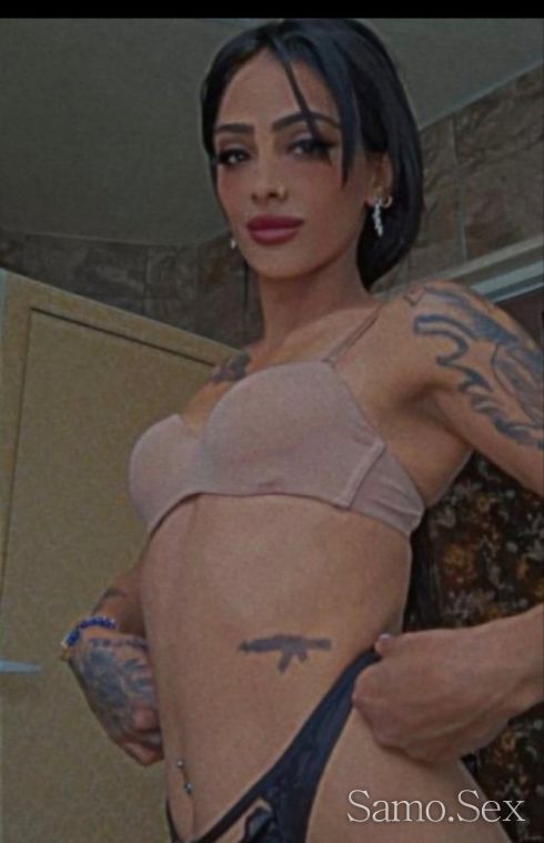 Само за малко тук -  снимка 5