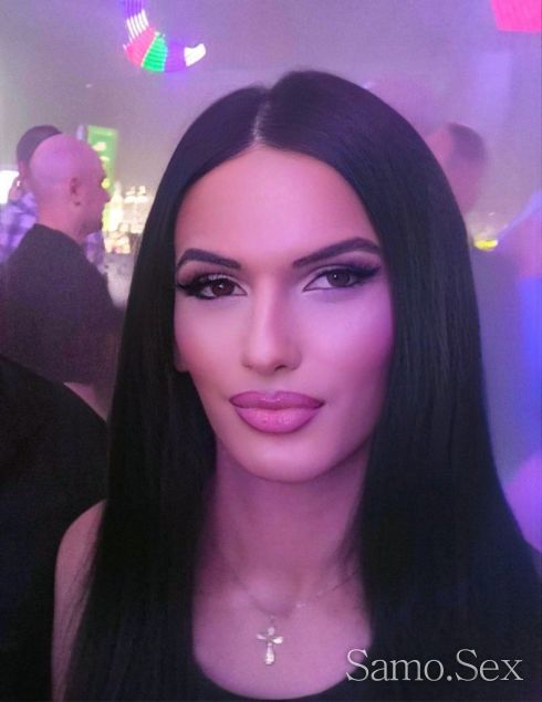 Massage from a transsexual girl, give in to temptation🫦 -  снимка 5