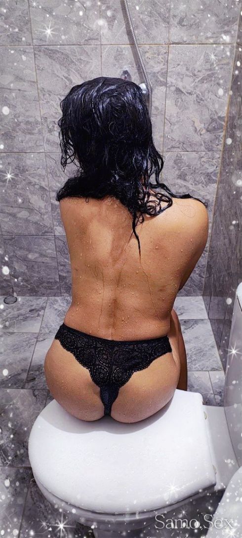 Богинята на френската 💋 -  снимка 4