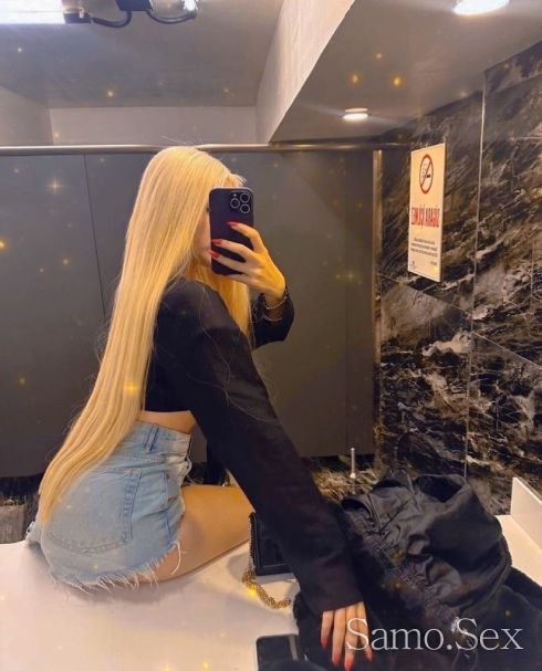 Elizabet 🔞 -  снимка 2