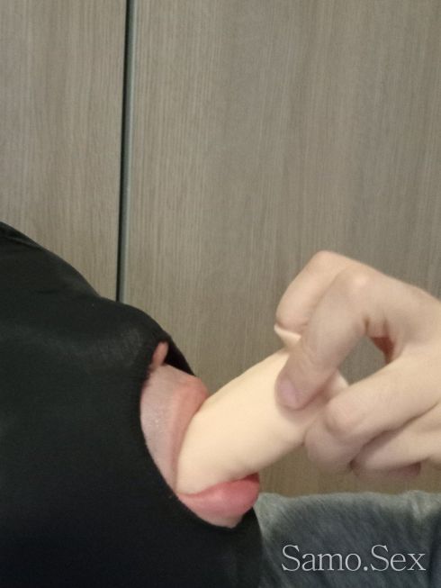 Дълбоко гърло, пикаене в устата ми, плюене. За мъже над 30г!!! -  снимка 1