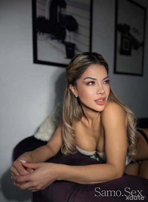 Палава студентка -  снимка 3