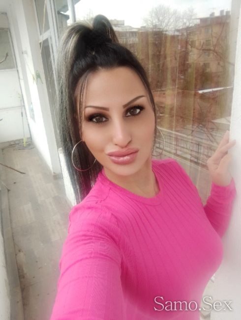 Ако ти е писнало от фалшиви снимки и цени аз съм твоето момиче -  снимка 8