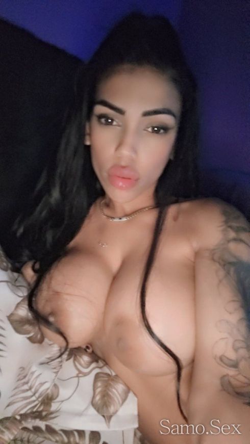 Hot Melissa😋 -  снимка 1