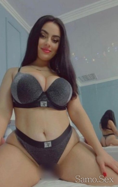 В града има нова страст… и тя носи твоето любопитство. 💋 -  снимка 1