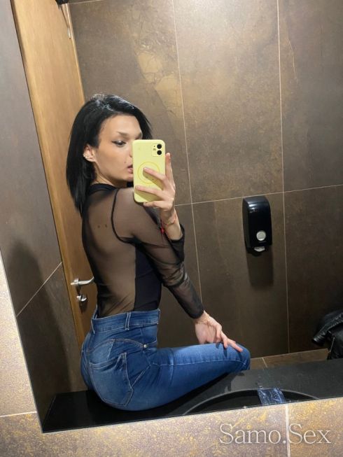 Гореща!💋🔞😘 -  снимка 1