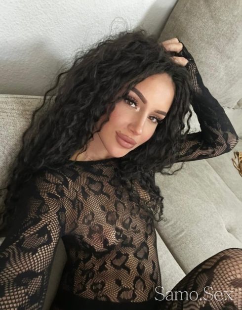 HOT GIRL! 💦 😋💋 -  снимка 1