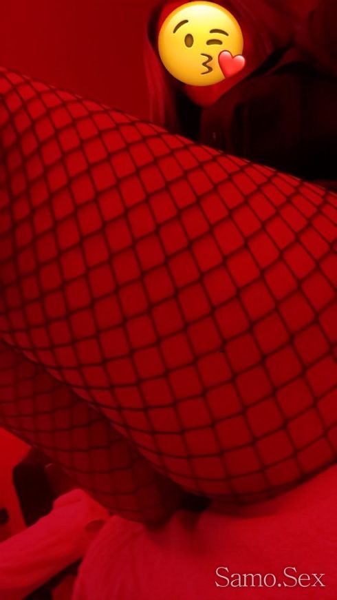 Come lick me 👅👅👅 -  снимка 7
