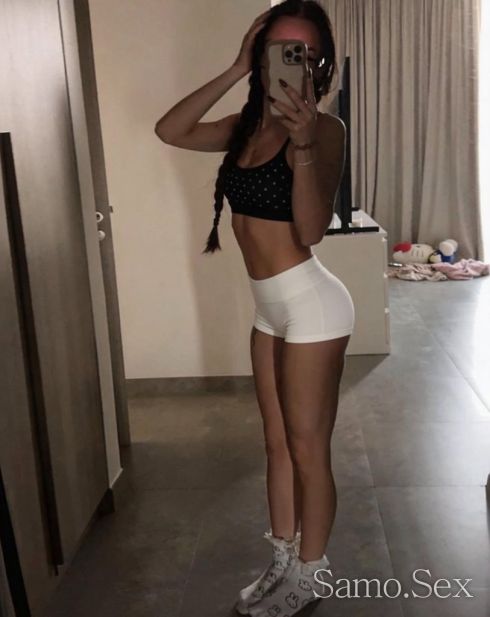 🔞Larisa🔞 Class Brunette -  снимка 2