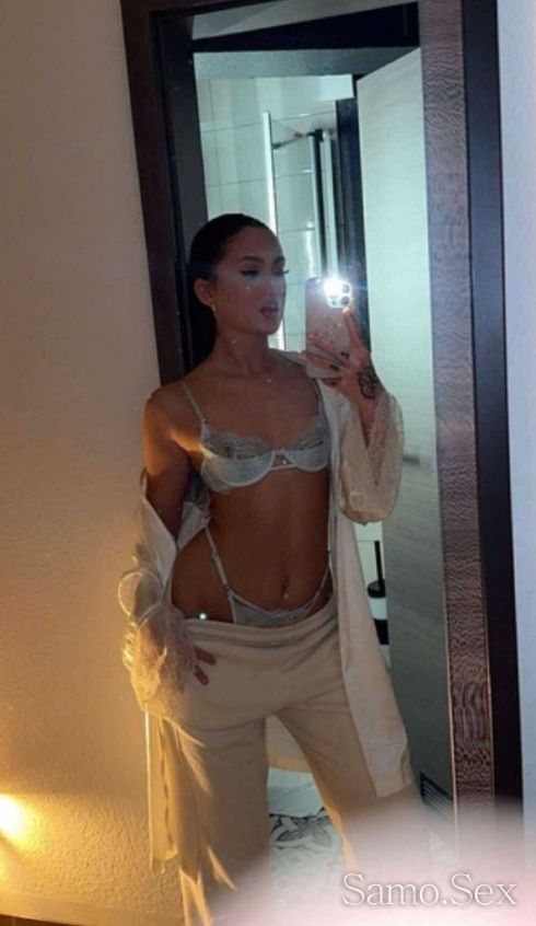 ✨Queen from UK ✨ -  снимка 1
