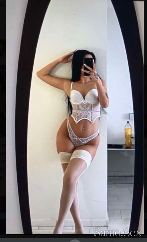 ✨Queen from UK ✨ -  снимка 2