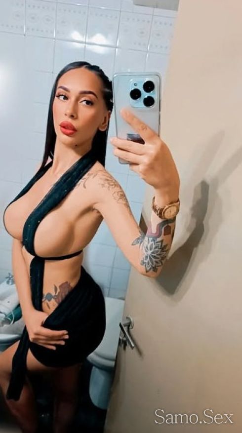 New real girl -  снимка 4