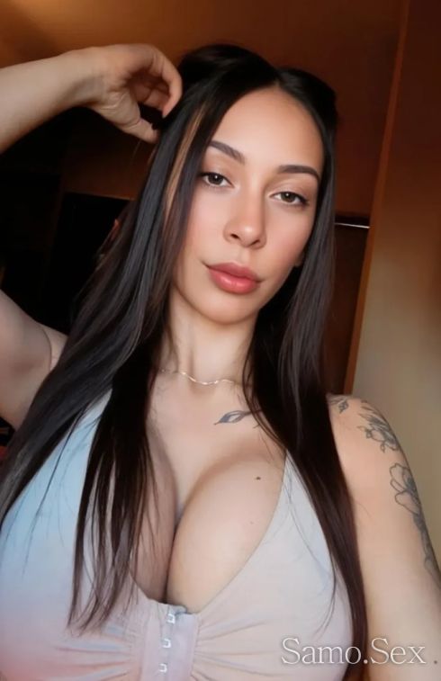 New real girl -  снимка 5