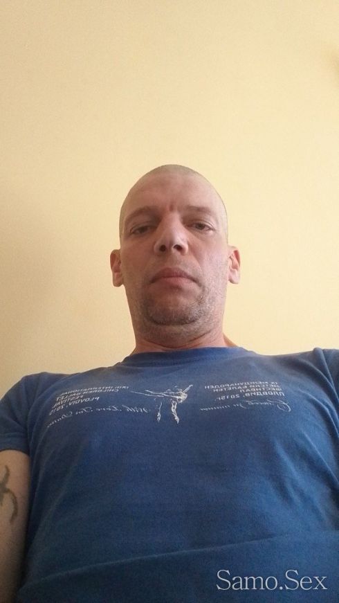 АКТИВЕН МЪЖ ПРЕДЛАГА СЕКС УСЛУГИ НА ПАСИВНИ ГОСПОДА -  снимка 1