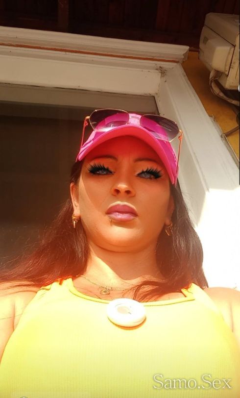 Меги -  снимка 7