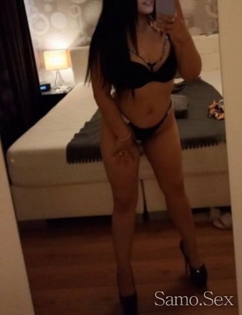 теодора ела да правим фантази -  снимка 6