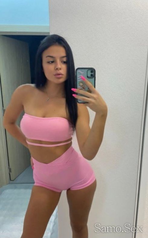 Секс машина ела да свършим  Nicole -  снимка 10
