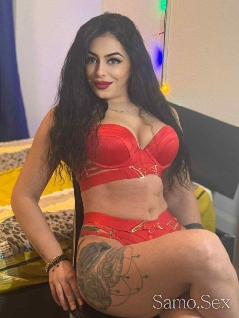 Твоето момиче WhatsApp🫵⛔💋📞 -  снимка 1