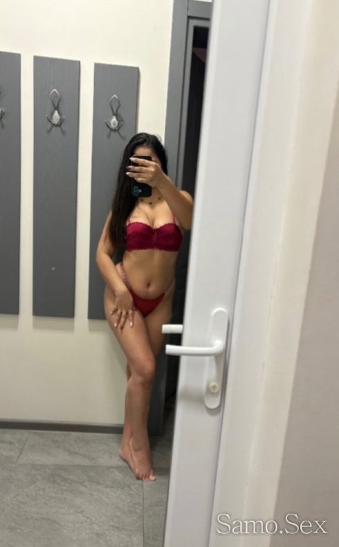 🔥naughty sex brunette🔥 -  снимка 3