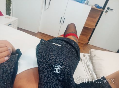Дълбоко гърло 💦яко смучене ,плюене 💦 -  снимка 1