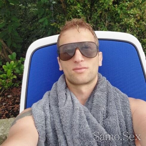 Обявата е за жени, и двойки -  снимка 1