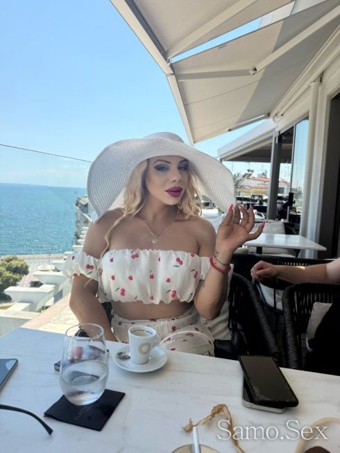 Andrea cavalli porn star -  снимка 1