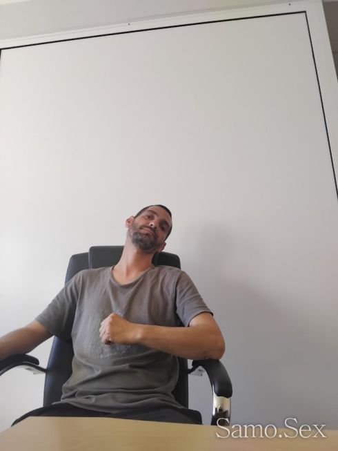 Търся палави жени да лижа предлагам 100 € на вечер -  снимка 13