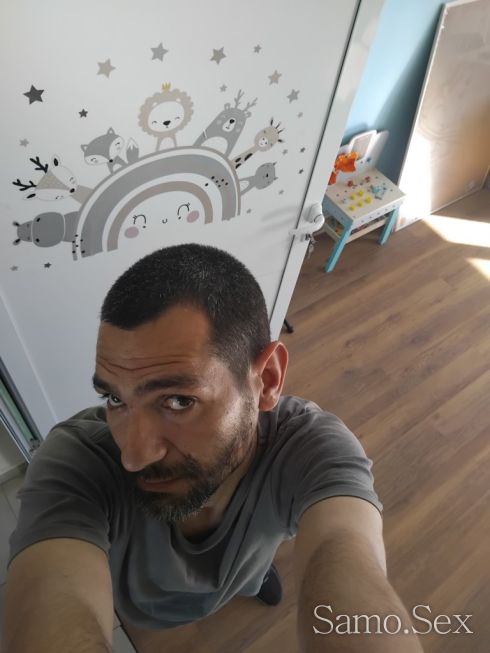 Търся палави жени да лижа предлагам 100 € на вечер -  снимка 7