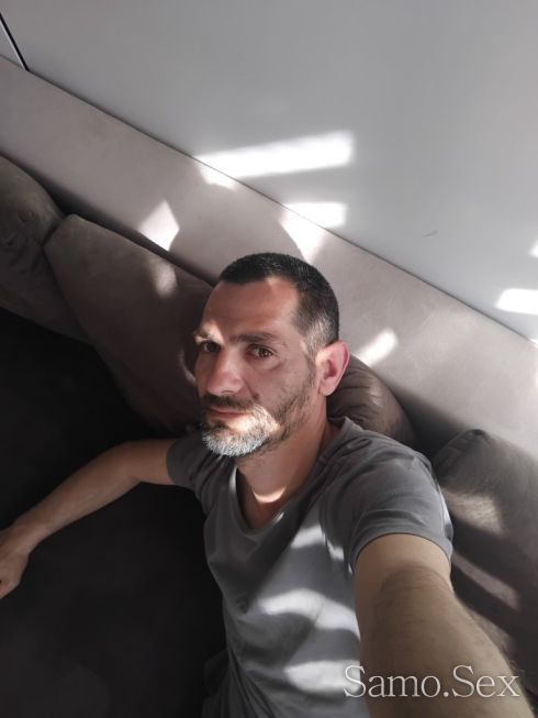 Търся палави жени да лижа предлагам 100 € на вечер -  снимка 8