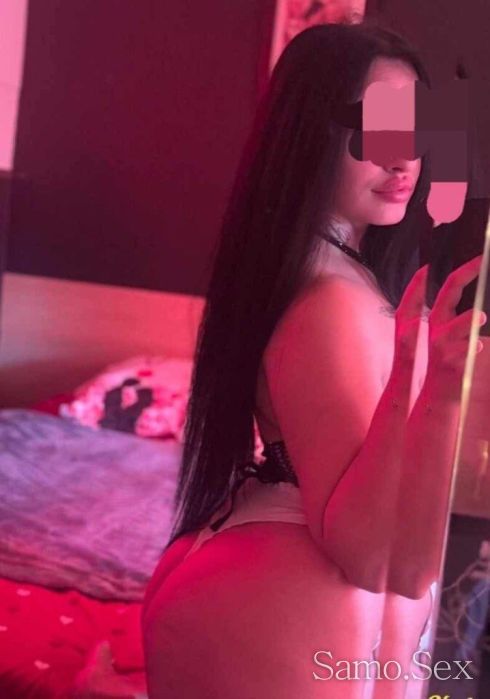 Женственост, която не се обяснява — тя се усеща.“ ✨ -  снимка 4